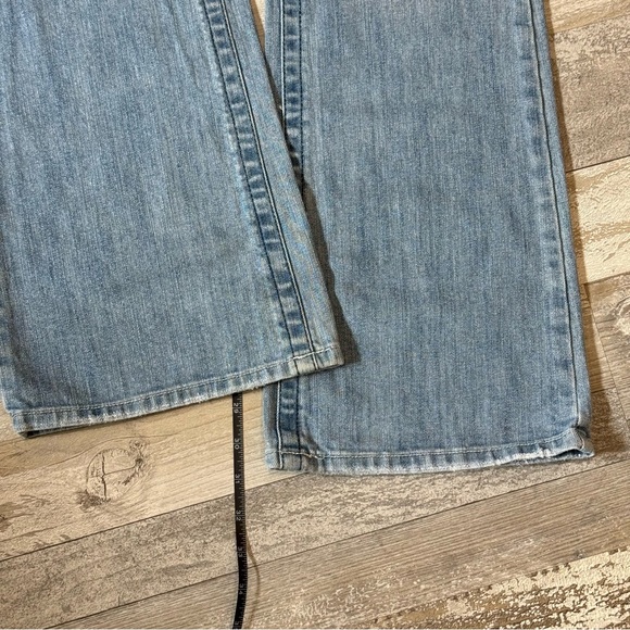 Women’s Plastic by Gly Light wash Flare Bootcut Jeans - Size 29 - Picture 6 of 8